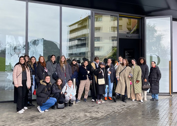 Alumnas del Máster Vogue en Imagen de Moda: Estilismo y Medios Audiovisuales Alumnas del Máster Vogue en Imagen de Moda: Estilismo y Medios Audiovisuales